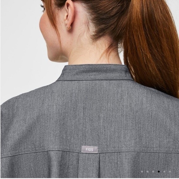 FIGS Rafaela Oversized Scrub Top in Graphite  Grey XS NWOT - Picture 6 of 15